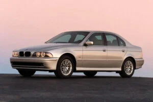 راهنمای خرید بهترین روغن موتور و گیربکس بی ام و 520i