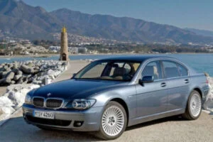 راهنمای خرید بهترین روغن موتور و گیربکس بی ام و 730li