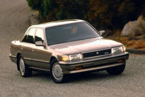 روغن موتور مناسب تویوتا کریسیدا